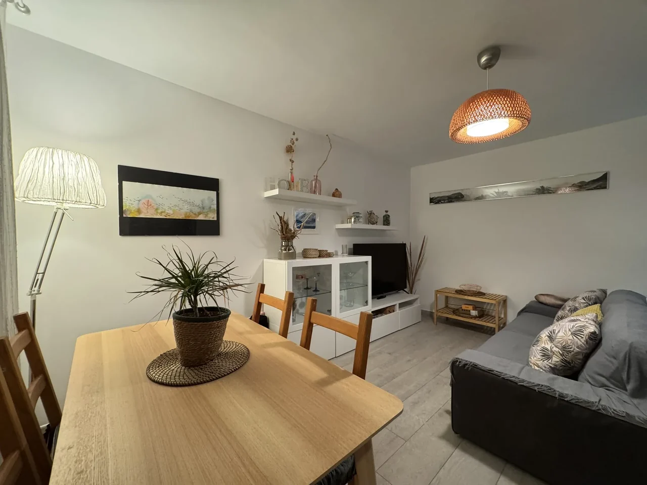 Salón, comedor y cocina abierta
